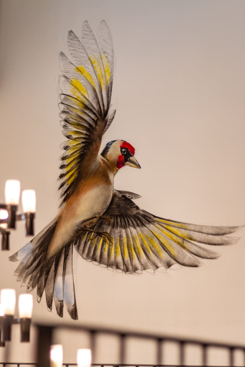 Mehrgeschoßiges Wandkunstwerk im Hotel Foyer Korngut