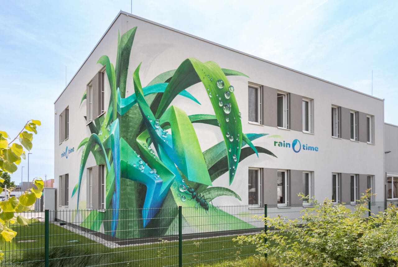 Graffiti Auftrag Tautropfen 3D Firmenfassade